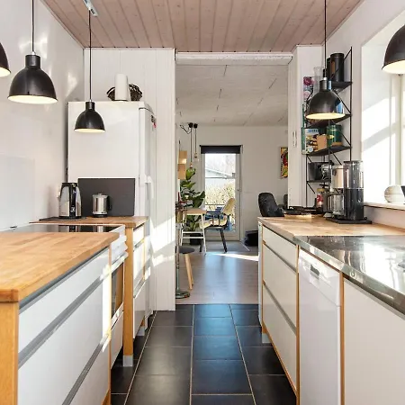 Lxxx Holiday home *